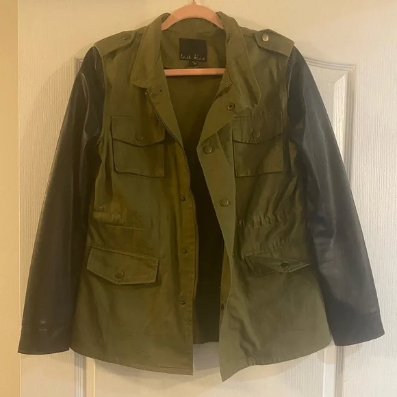 Army Green Lightweight Jacket - Picture 1 of 4